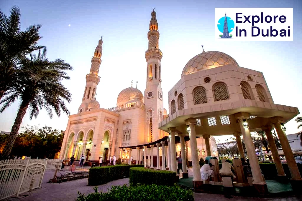 Jumeirah Mosque-Learn about Islamic culture